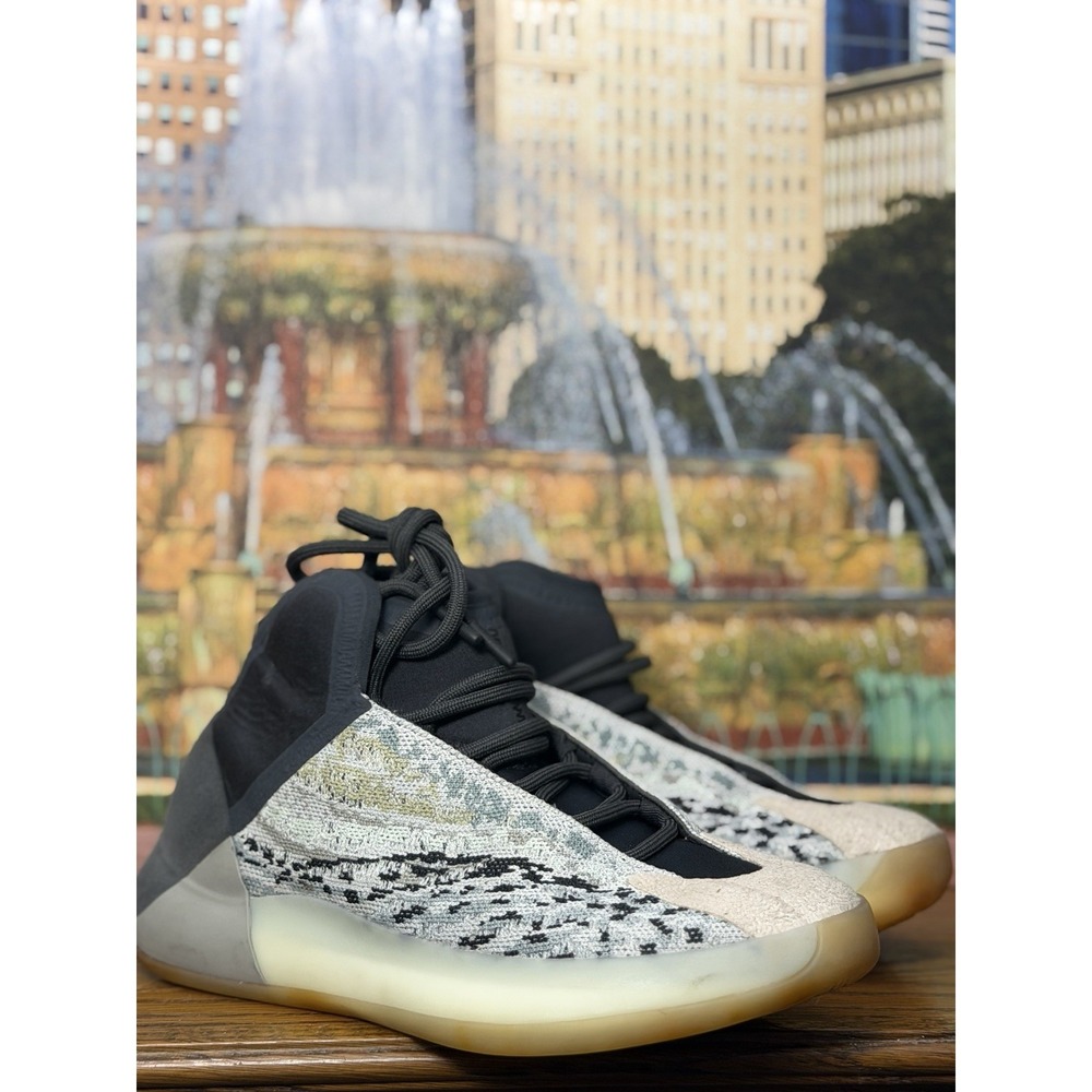 Size 6.5 - adidas Yeezy Quantum Sea Teal Authentic